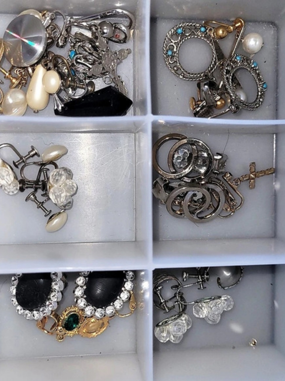Vintage Clip-on Earrings Lot - Picture 4 of 5